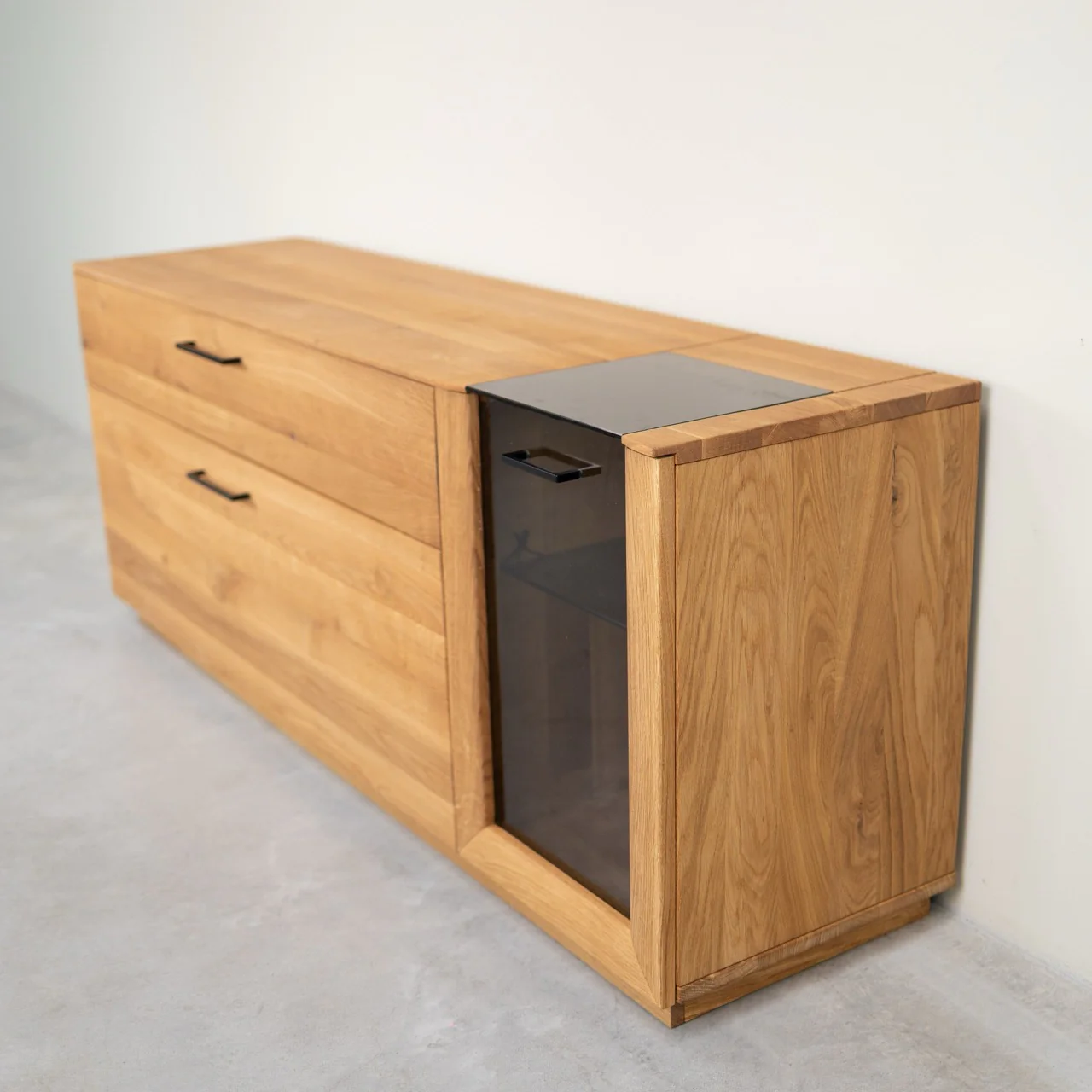 Massief eiken dressoir Arvik 3 | NordicStory - Image 6