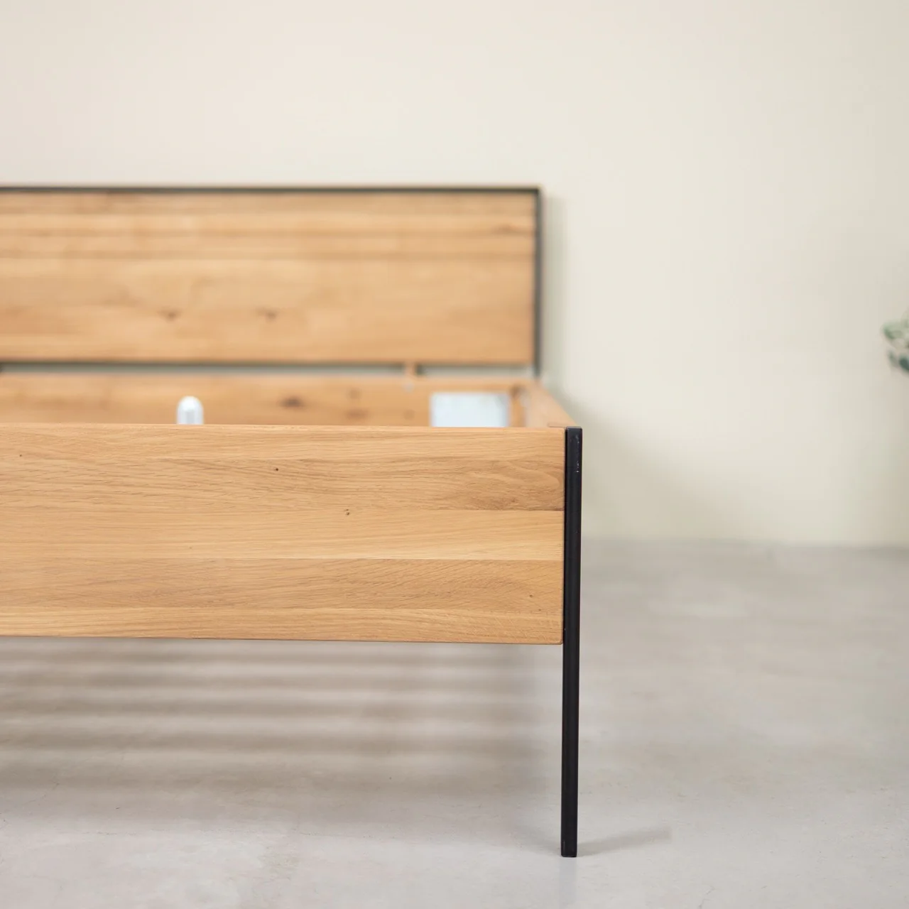 Massief eikenhouten bed Runa | NordicStory - Image 7