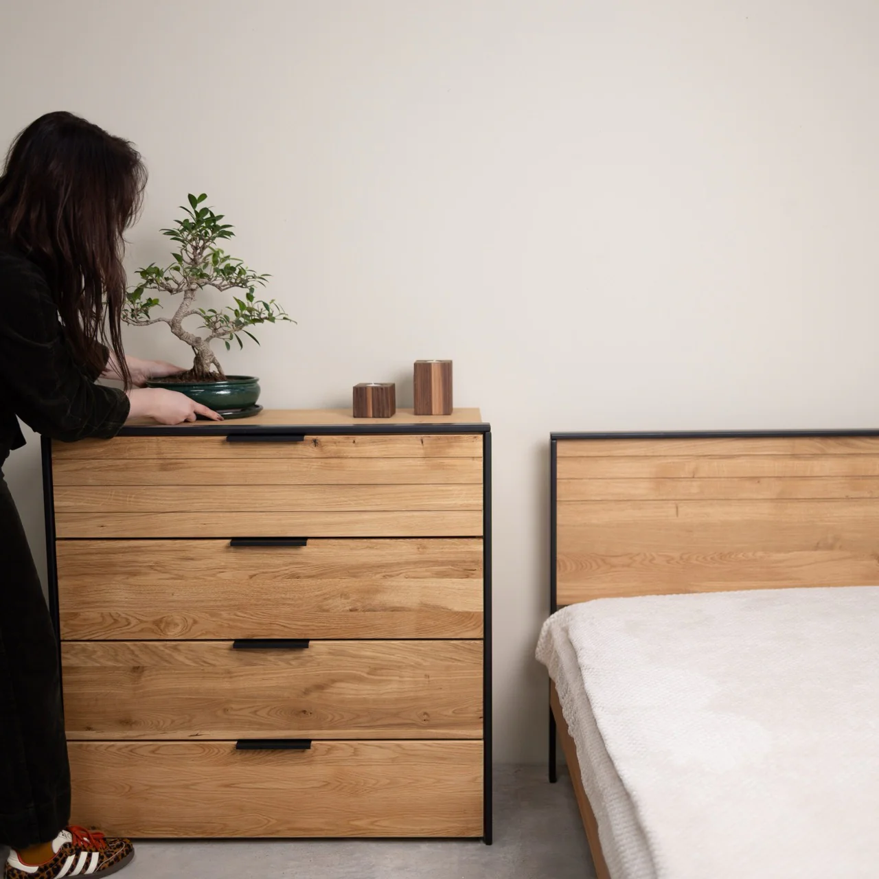 Massief eikenhouten bed Runa | NordicStory - Image 9