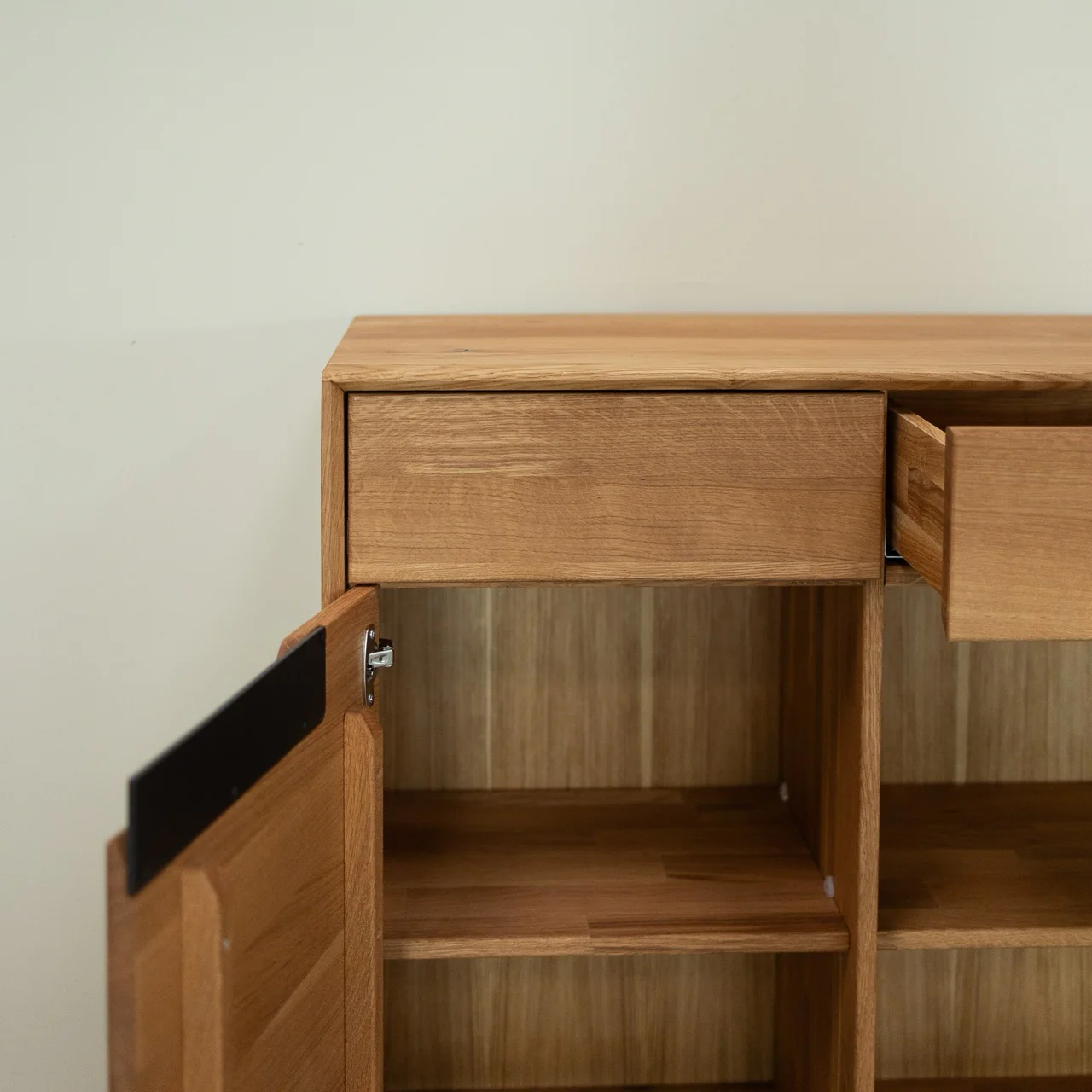 Massief eikenhouten dressoir Bremen | NordicStory - Image 8