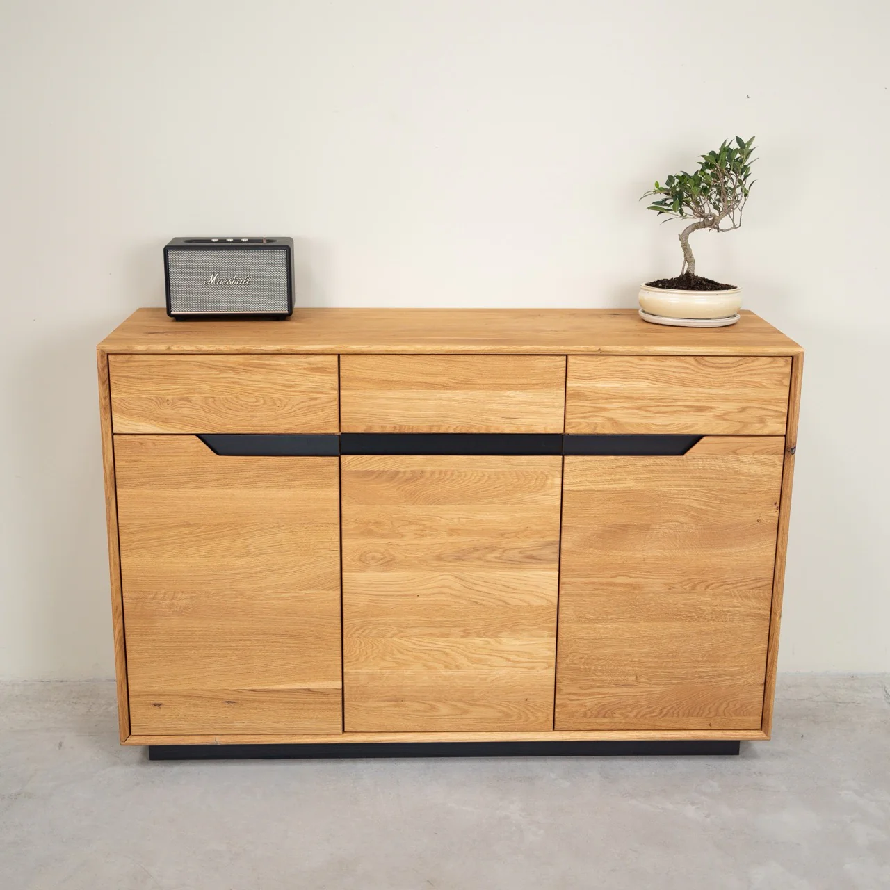 Massief eikenhouten dressoir Bremen 2 | NordicStory - Image 10