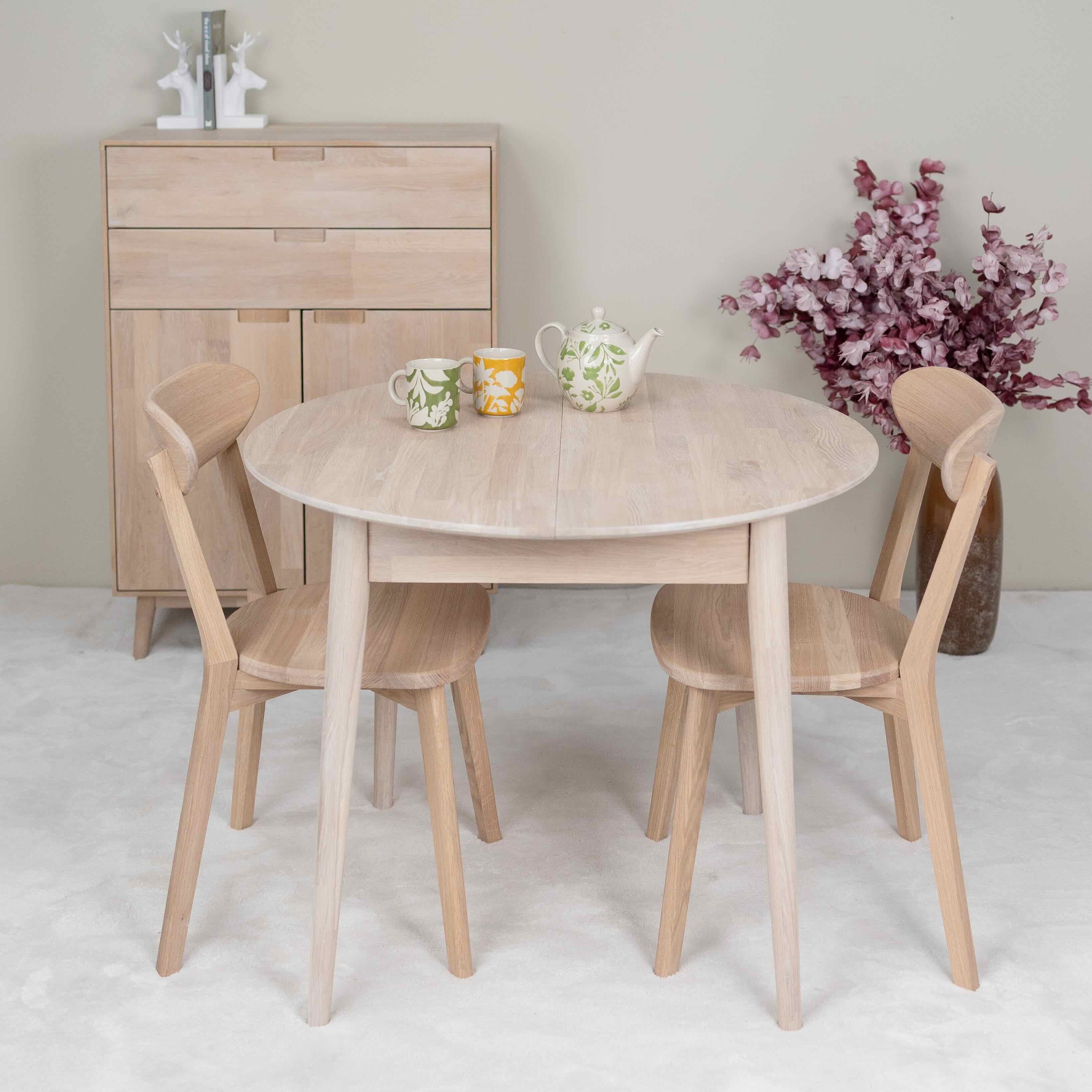 Set Escandi 3 massief houten tafel en twee ISKU stoelen - Image 4