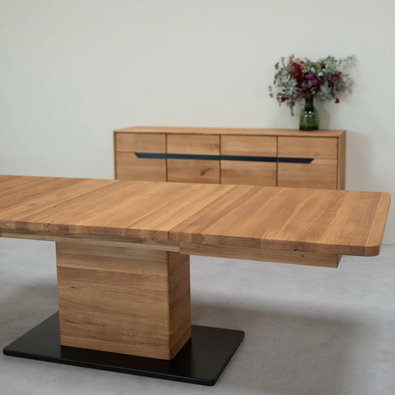 Uitschuifbare eettafel van massief eikenhout Bremen | NordicStory - Image 3