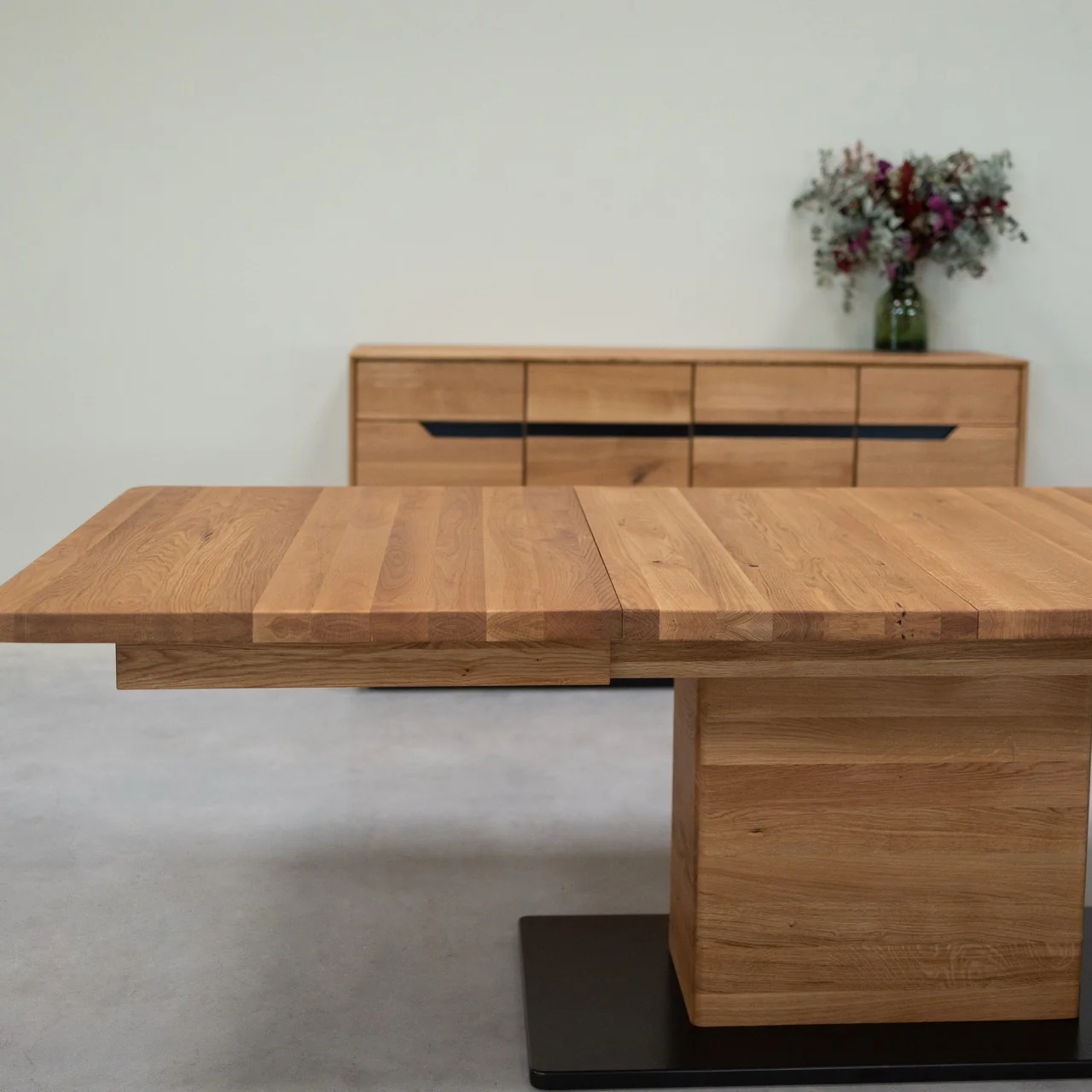 Uitschuifbare eettafel van massief eikenhout Bremen | NordicStory - Image 4