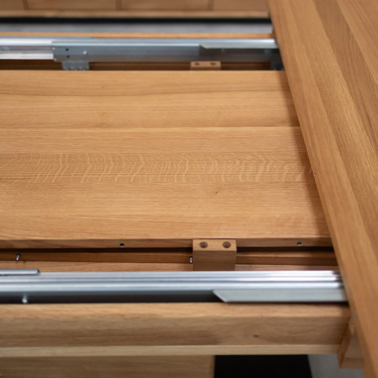 Uitschuifbare eettafel van massief eikenhout Bremen | NordicStory - Image 8