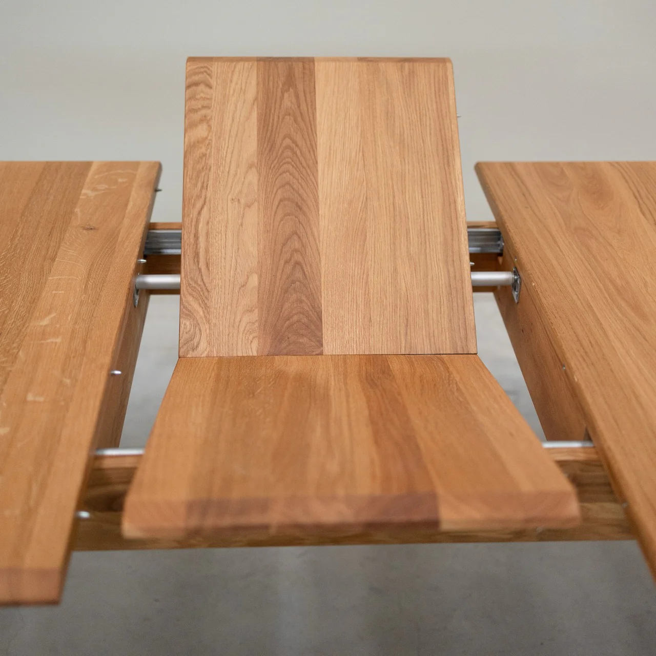 Uitschuifbare eettafel van massief eikenhout Geneva | NordicStory - Image 5