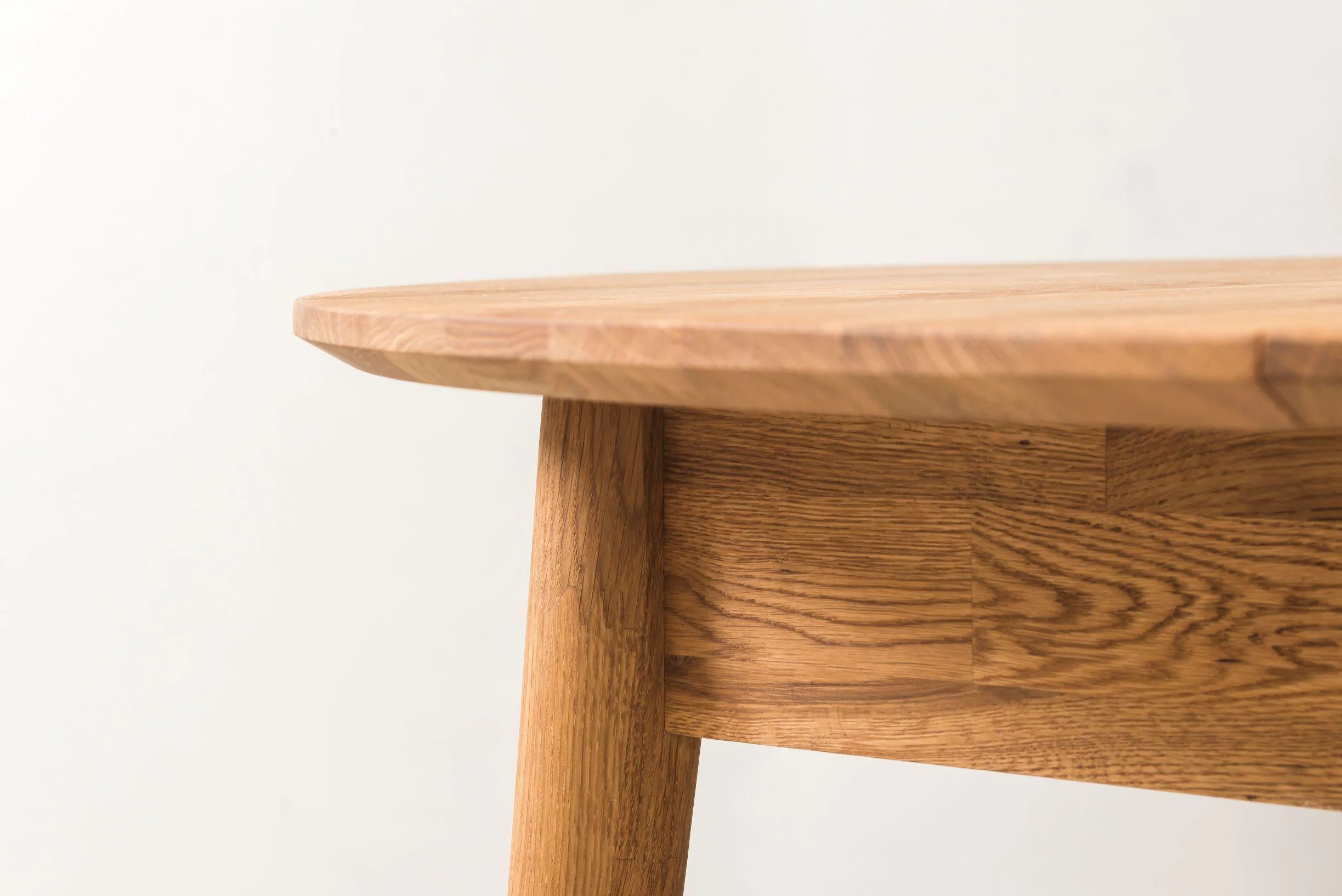 Ronde, uitschuifbare eettafel van massief eikenhout Escandi 6 | NordicStory - Image 9
