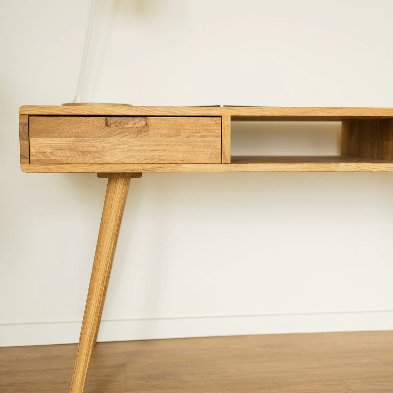 Escandi 5 massief eikenhouten bureau | NordicStory - Image 10