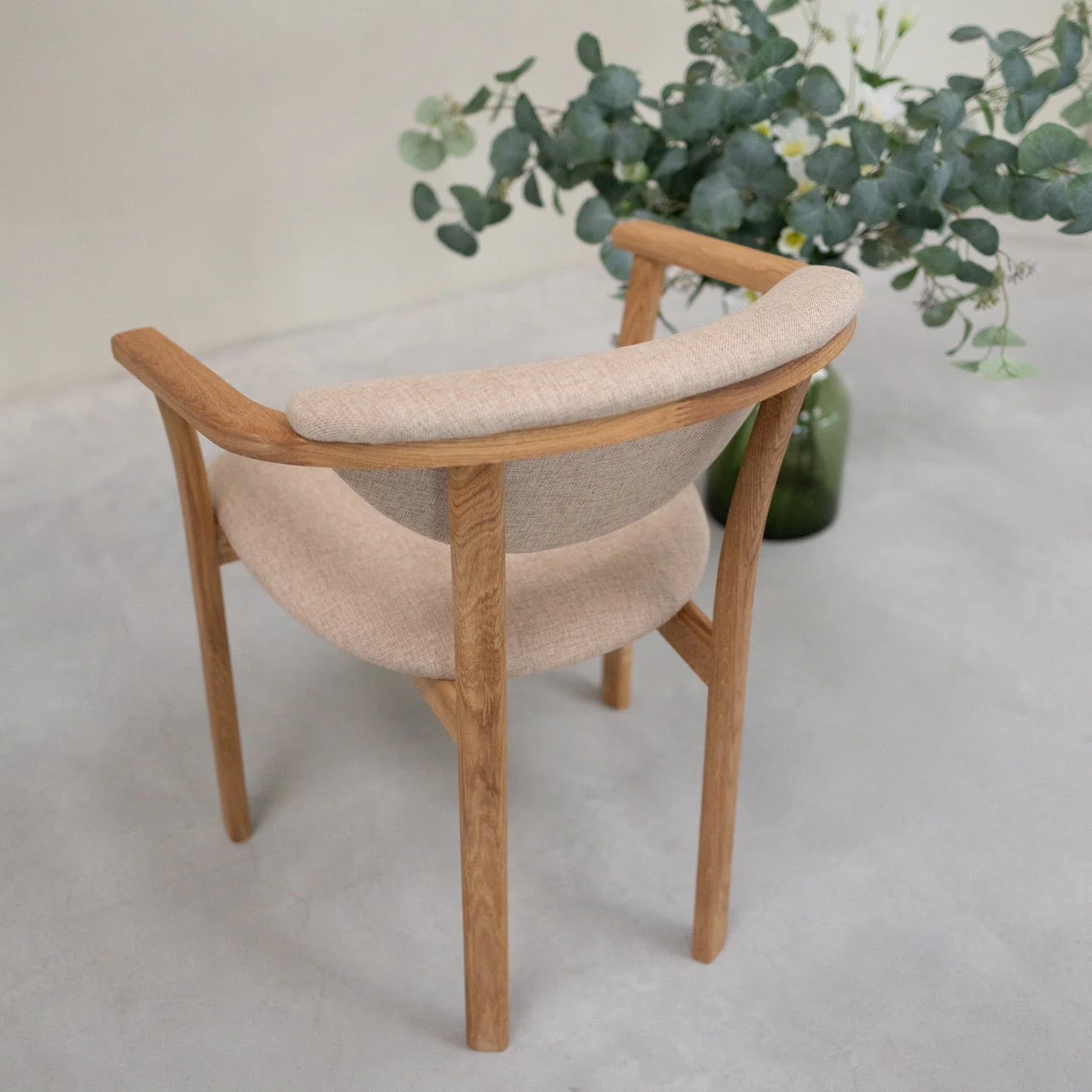 Set van 2 of 4 Alexis eetkamerstoelen, frame van massief eiken, bekleding beige | NordicStory - Image 3