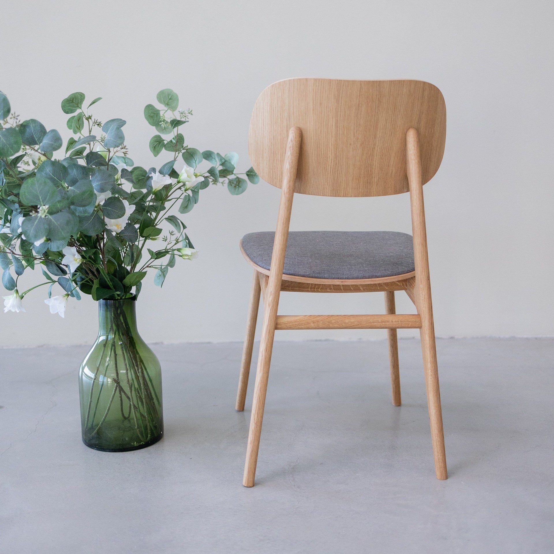 Set van 2 of 4 Varde eetkamerstoelen, frame massief eiken, bekleding | NordicStory - Image 5