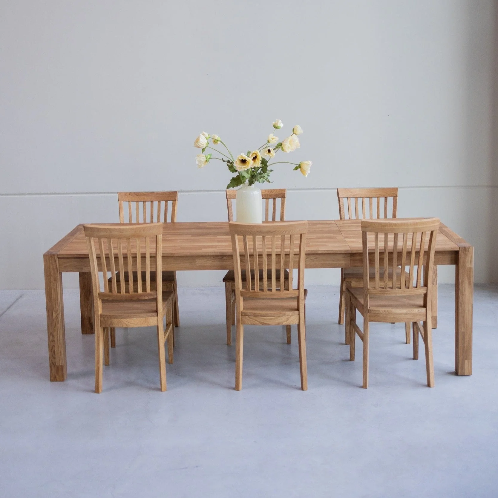 Set van 2 of 4 massief eikenhouten eetkamerstoelen in Provençaalse stijl | NordicStory - Image 13