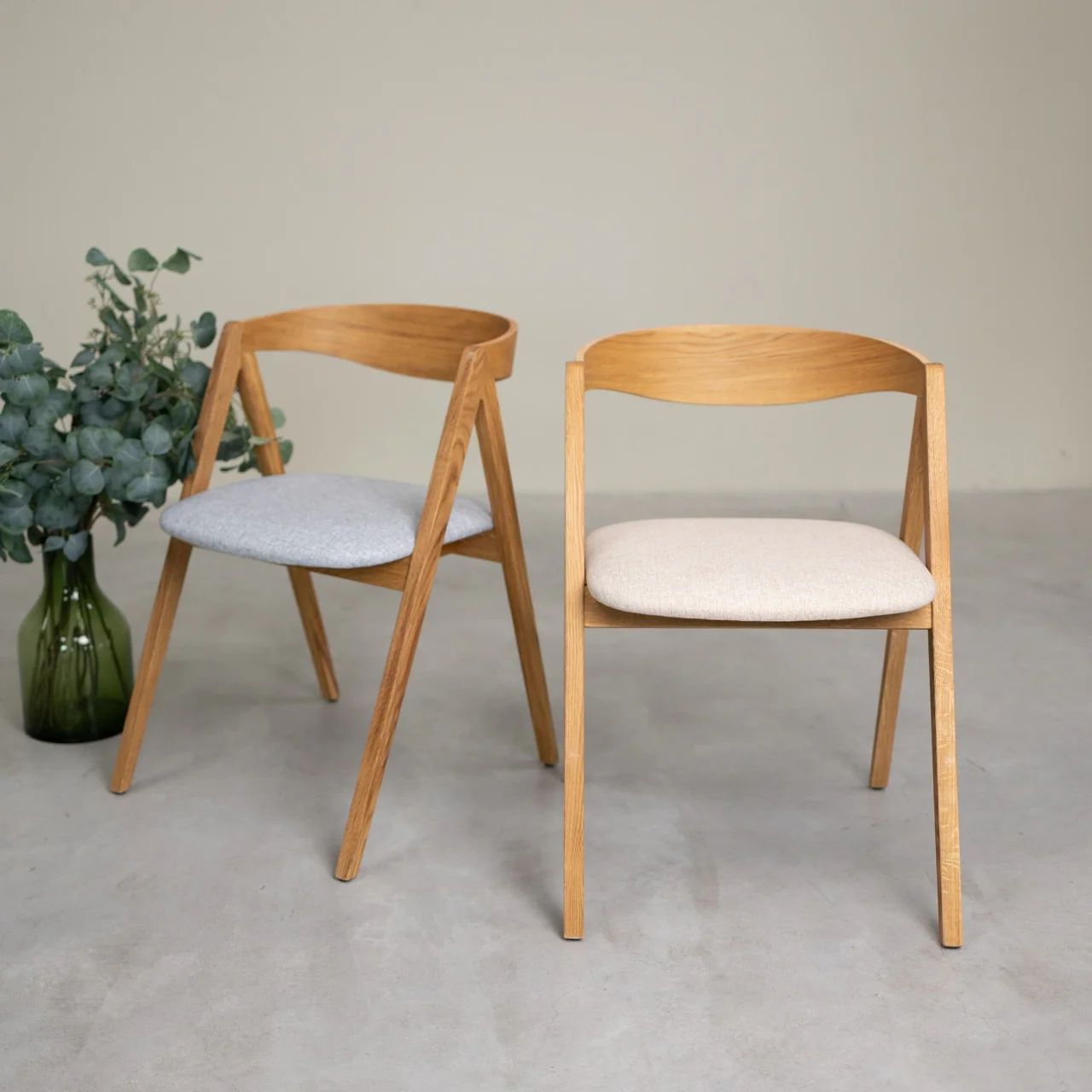 Set van 2 of 4 Oscar-eetkamerstoelen van massief eikenhout, gestoffeerd | NordicStory - Image 19