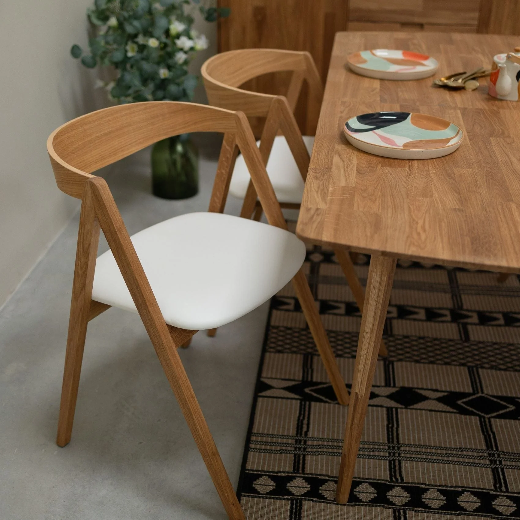 Set van 2 of 4 Oscar-eetkamerstoelen van massief eikenhout, gestoffeerd | NordicStory - Image 2