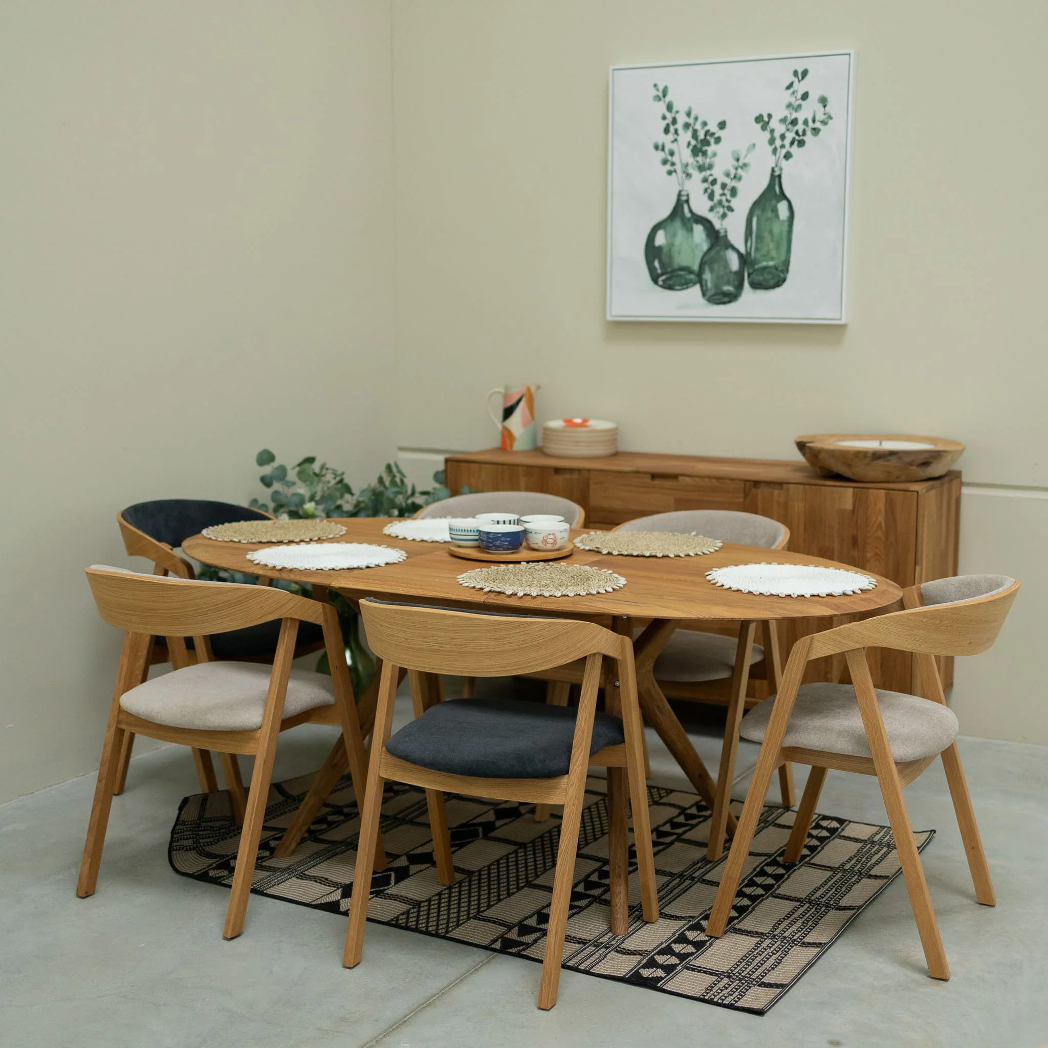 Set van 2 of 4 Knut-eetkamerstoelen van massief eikenhout, bekleed in beige/antracietgrijs | NordicStory - Image 7